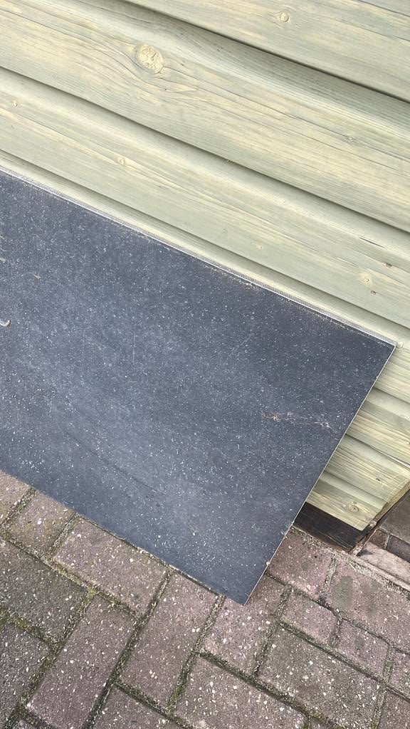 Badkamer tegels 15 stuks antraciet, Ophalen of Verzenden, Zo goed als nieuw