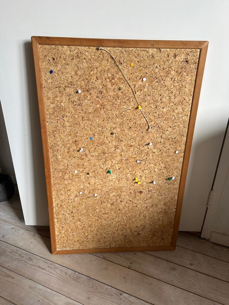 Prikbord met houten lijst, Huis en Inrichting, Woonaccessoires | Memoborden, Ophalen, Gebruikt, Prikbord