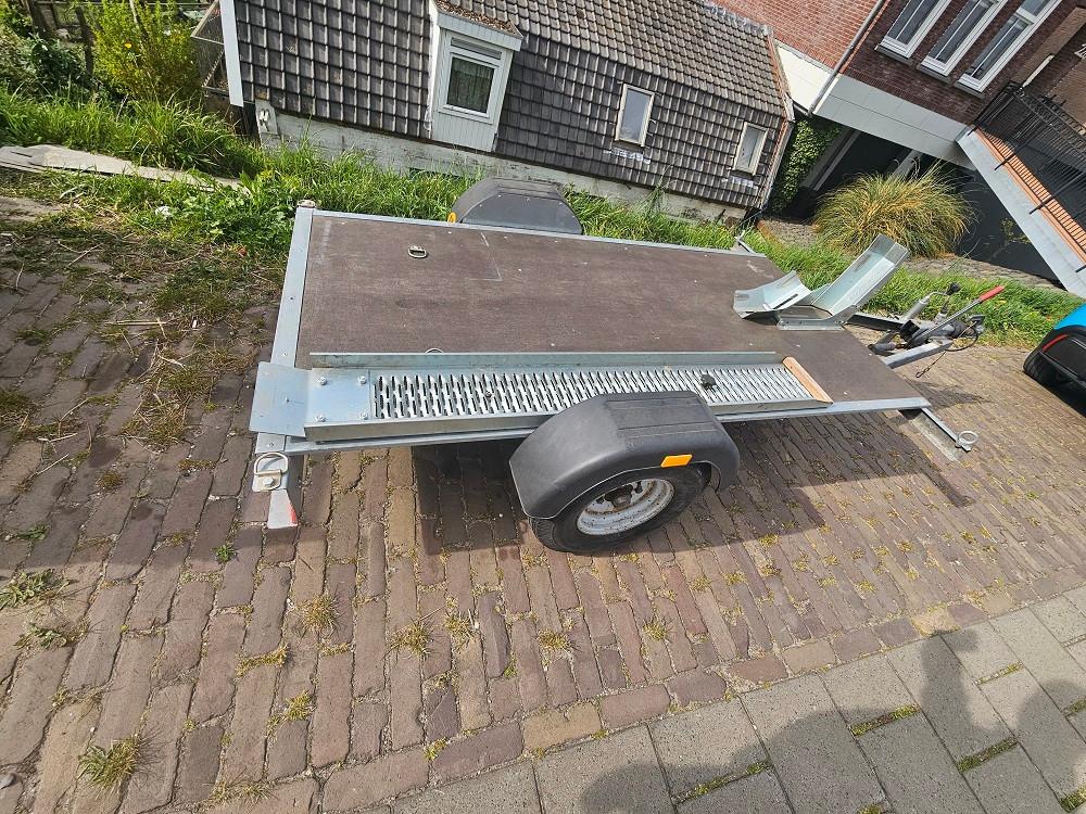 Motortrailer met oploop rem, Ophalen, Gebruikt