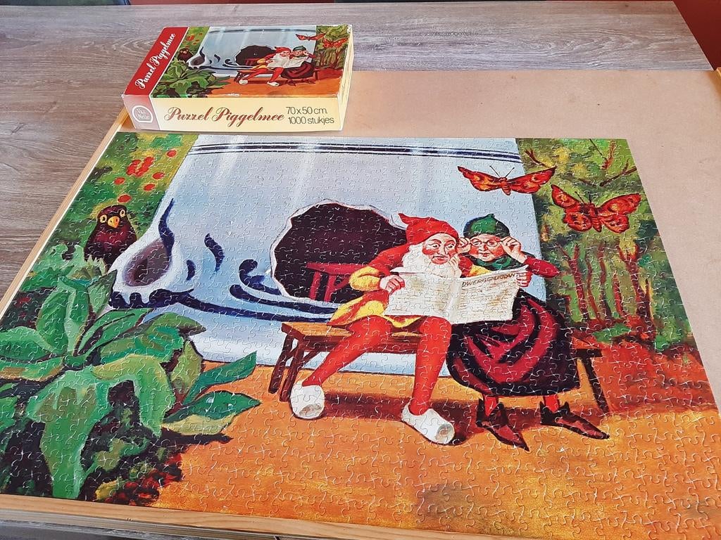 Vintage Puzzel Piggelmee en Boek Van Het Tovervisje, Ophalen