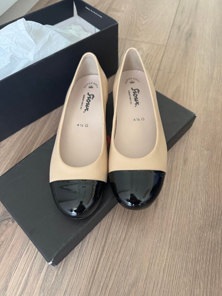 Ballerina sioux 4,5, Kleding | Dames, Schoenen, Ophalen of Verzenden, Nieuw, Overige kleuren, Ballerina's