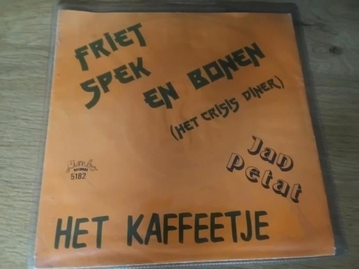 Friet Spek en Bonen   Het Kaffeetje.    Jan petat, Ophalen of Verzenden, Zo goed als nieuw, Nederlandstalig
