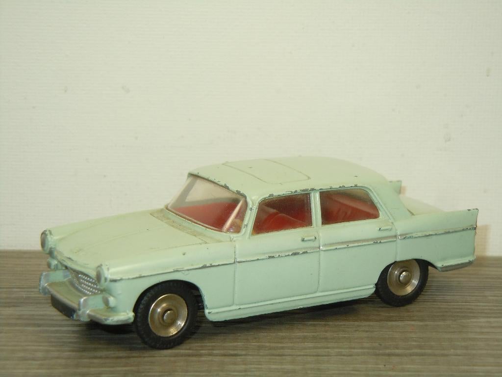 Peugeot 404 - Dinky Toys 553 France - 1:43, Gebruikt, Auto, Verzenden, Frankrijk