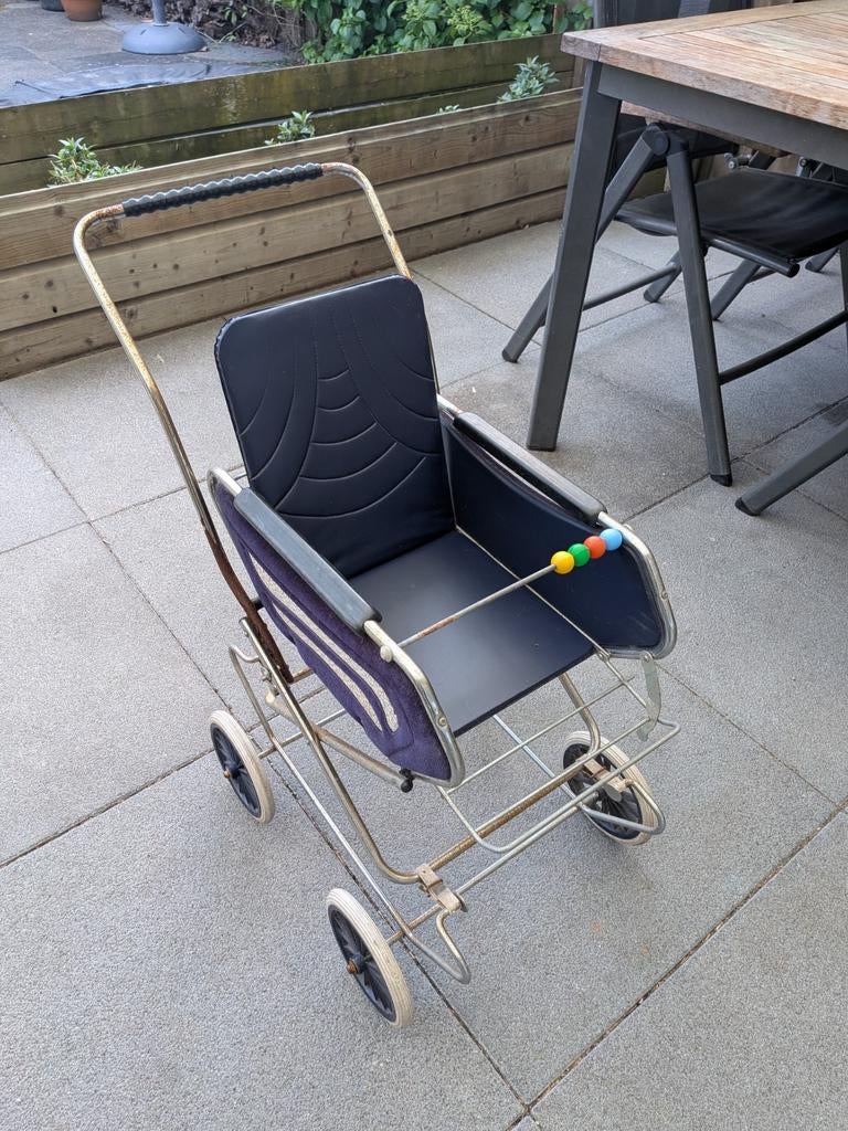Retro speelgoed kinderwagen - Gebruikt maar rijdt prima, Ophalen