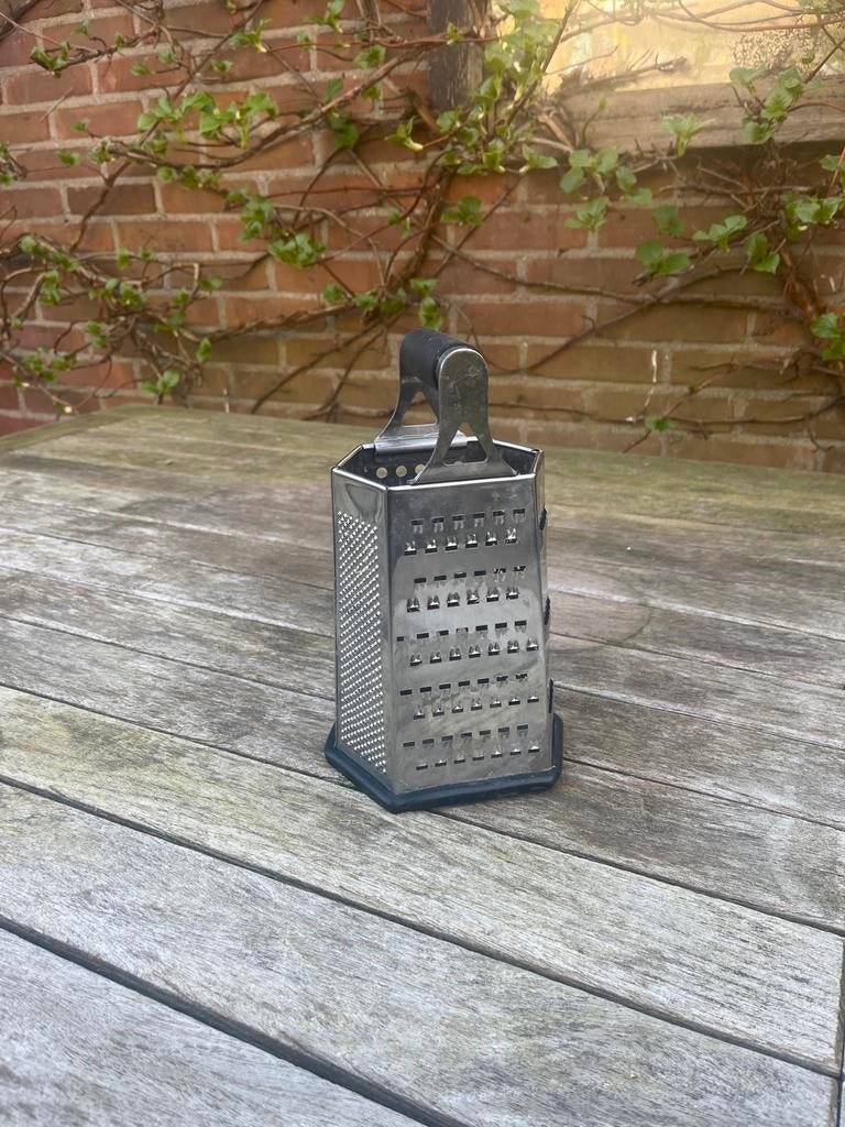 Kaasschaaf rasp groot, Ophalen of Verzenden, Gebruikt