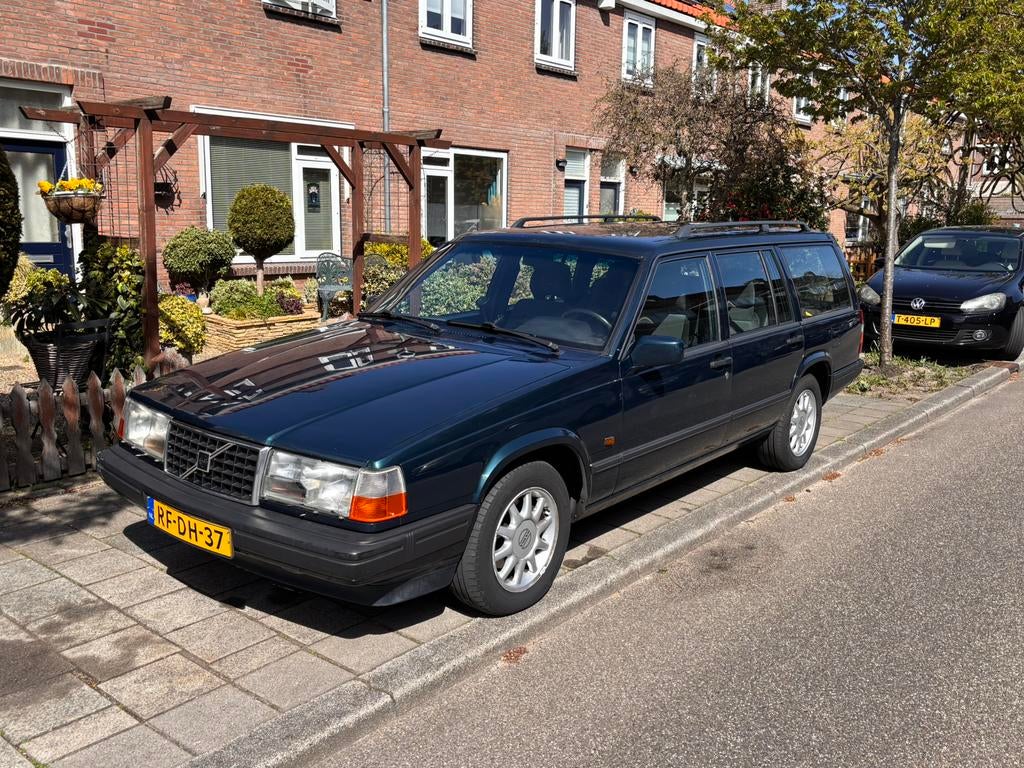 Volvo 940 2.3IC 1997 -(LPG, airco, cruise control), Auto's, Volvo, 4 cilinders, Origineel Nederlands, Handgeschakeld, Grijs