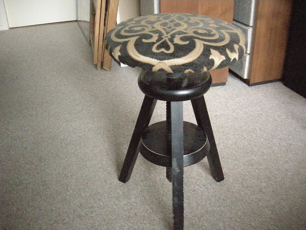 Unieke pianokruk atelierkruk Ikea  - zeer  nette st., Ophalen, In hoogte verstelbaar, Zo goed als nieuw, Hout