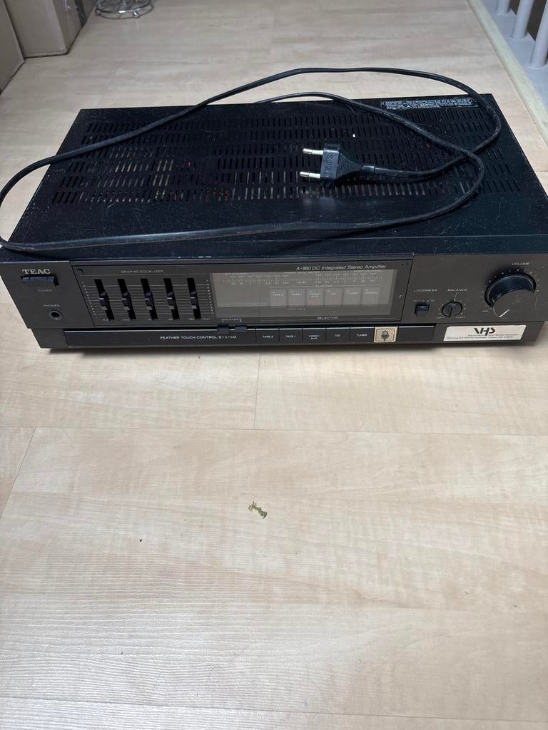 TEAC A-880 DC Integrated Stereo Amplifier, Gebruikt, 60 tot 120 watt, Stereo, Ophalen