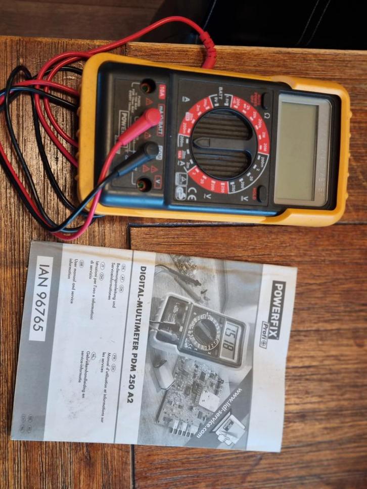 Digitale Multimeter Powerfix PDM 250 A2, Doe-het-zelf en Verbouw, Meetapparatuur, Gebruikt, Multimeter, Ophalen of Verzenden