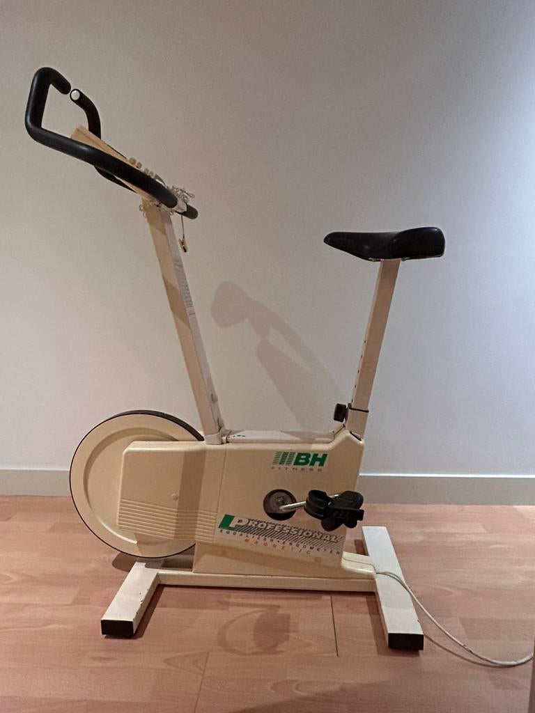 Hometrainer- perfect voor thuis, Ophalen, Gebruikt, Metaal, Hometrainer