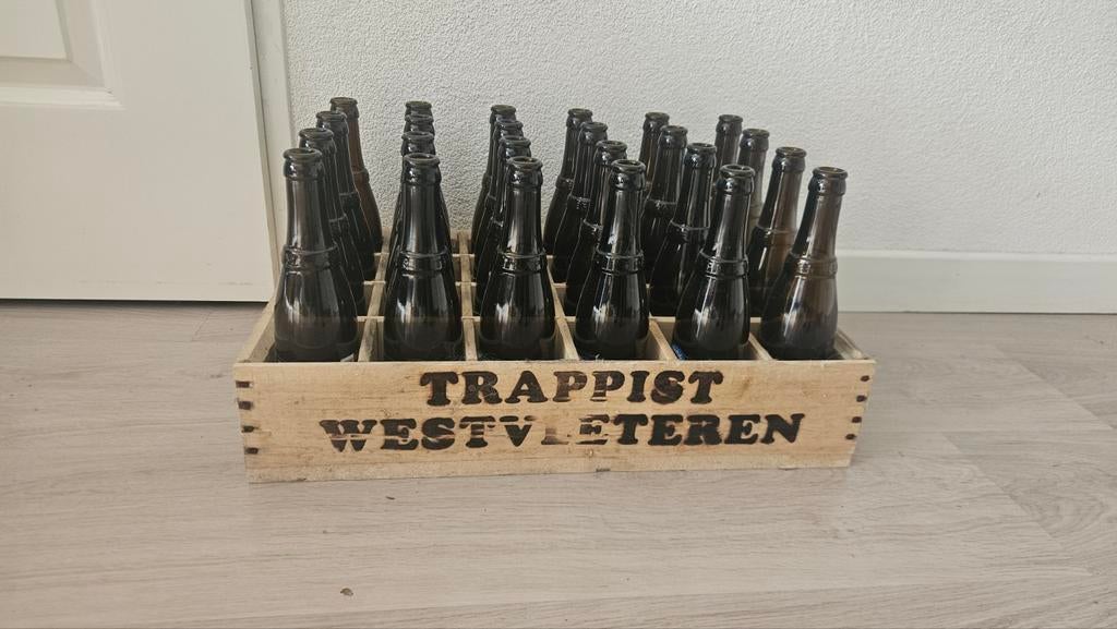 Westvleteren kratje met lege bierflesjes, Verzamelen, Ophalen, Gebruikt, Flesje(s), Overige merken