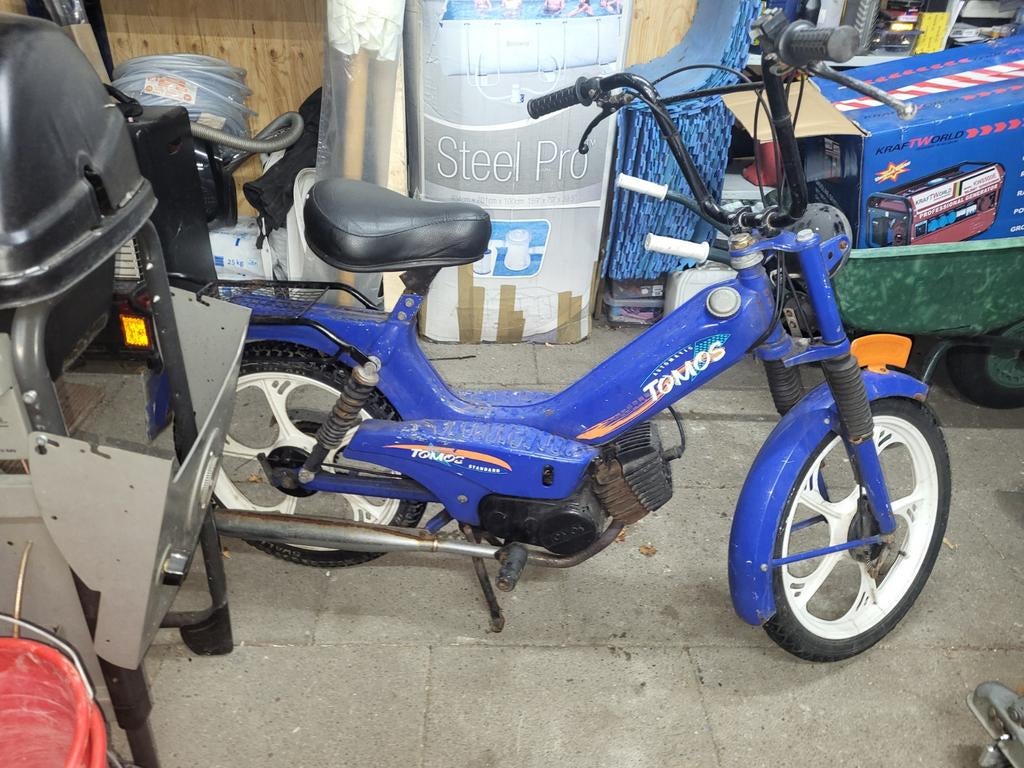 Tomos opknapper GEZOCHT!!, Fietsen en Brommers, Brommers | Tomos, Ophalen of Verzenden, Standard