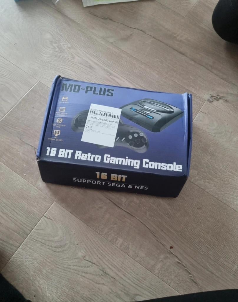 MD-PLUS 16-Bit Retro Gaming Console - Sega & NES Support, Spelcomputers en Games, Ophalen of Verzenden, Overige merken, Nieuw