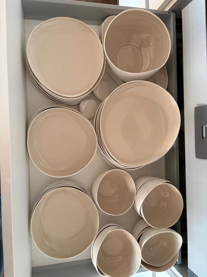 Karaca servies 55-delig Earth line, Huis en Inrichting, Keuken | Servies, Ophalen