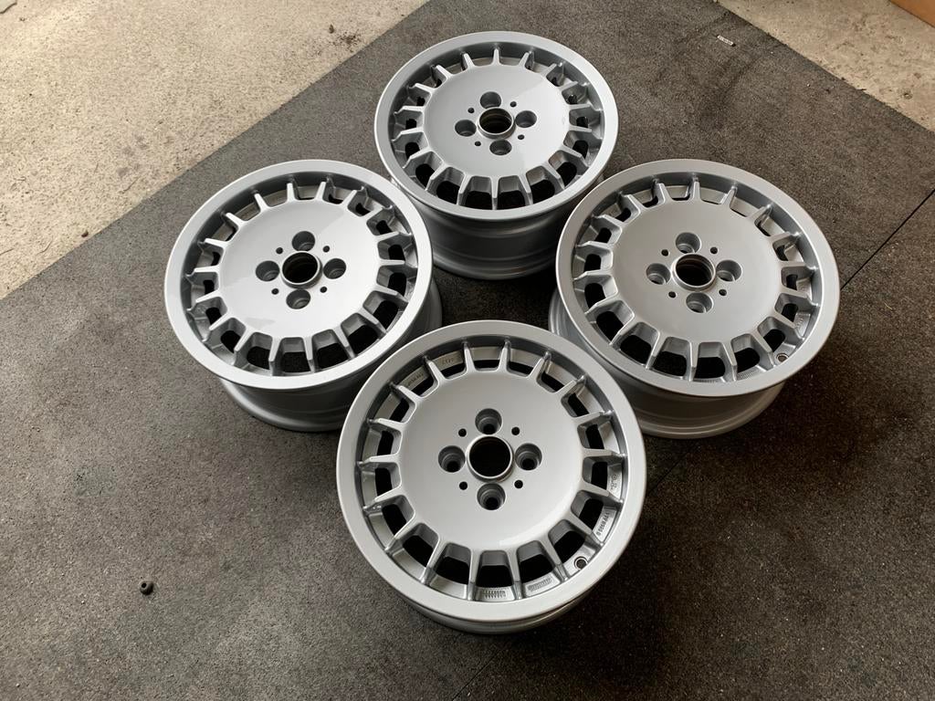 14 inch nw opgemaakte Bmw kroonkurken ! 4x100, Auto-onderdelen, Banden en Velgen, Ophalen, 14 inch, Velg(en)