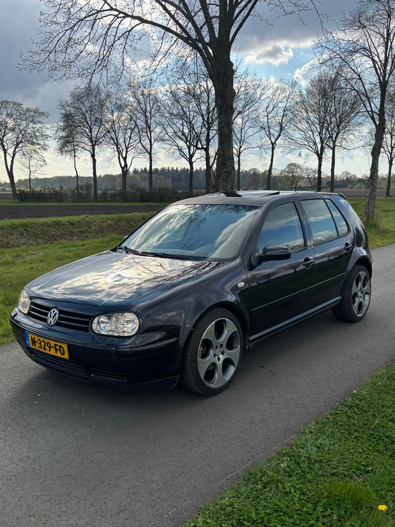 Volkswagen golf 4 tdi, Auto's, Zwart, Diesel, Geïmporteerd, Hatchback