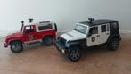 Bruder Brandweer en Politie jeeps, Ophalen