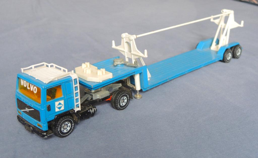 Siku 3712 - ARAL Benzinepomp transporter, Ophalen of Verzenden, Gebruikt, Bus of Vrachtwagen