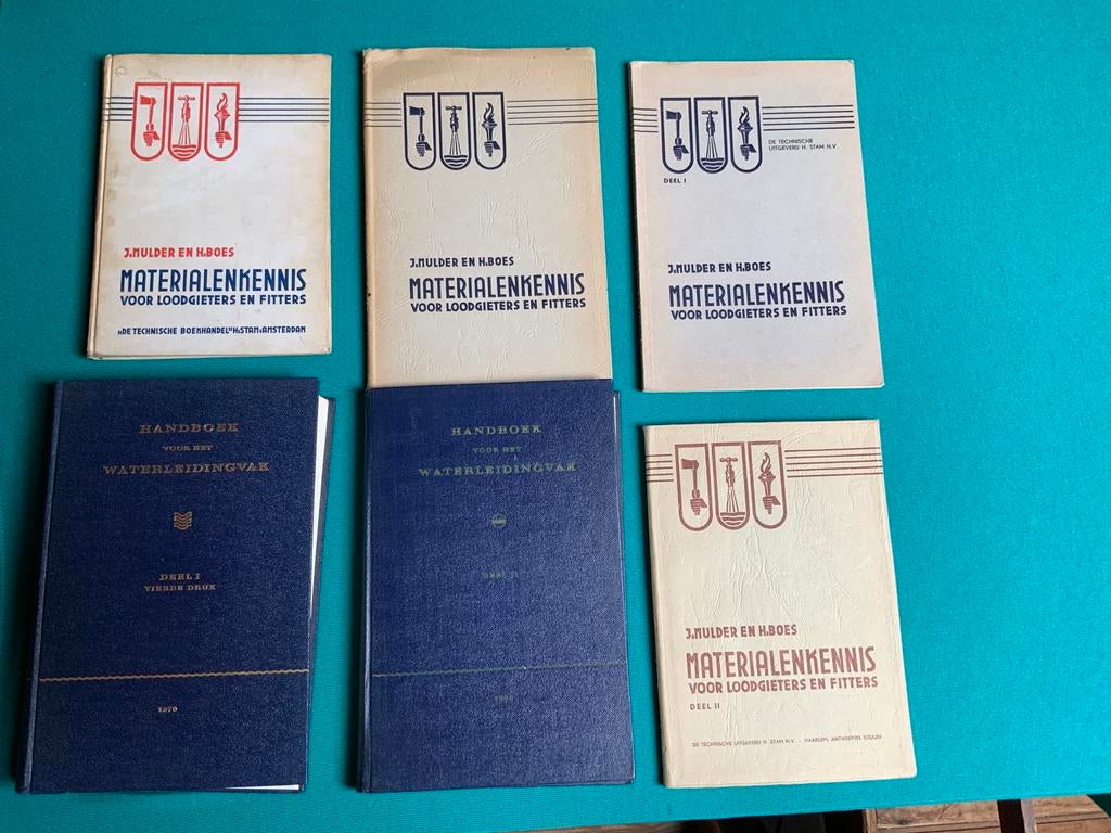 Loodgieters en fitters waterleidingvak 6 boeken solderen etc, Ophalen of Verzenden, Gelezen