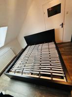 Ikea MALM bed 180x200 cm met 2 lades en lattenbodem, Ophalen, Zwart, Tweepersoons, Zo goed als nieuw
