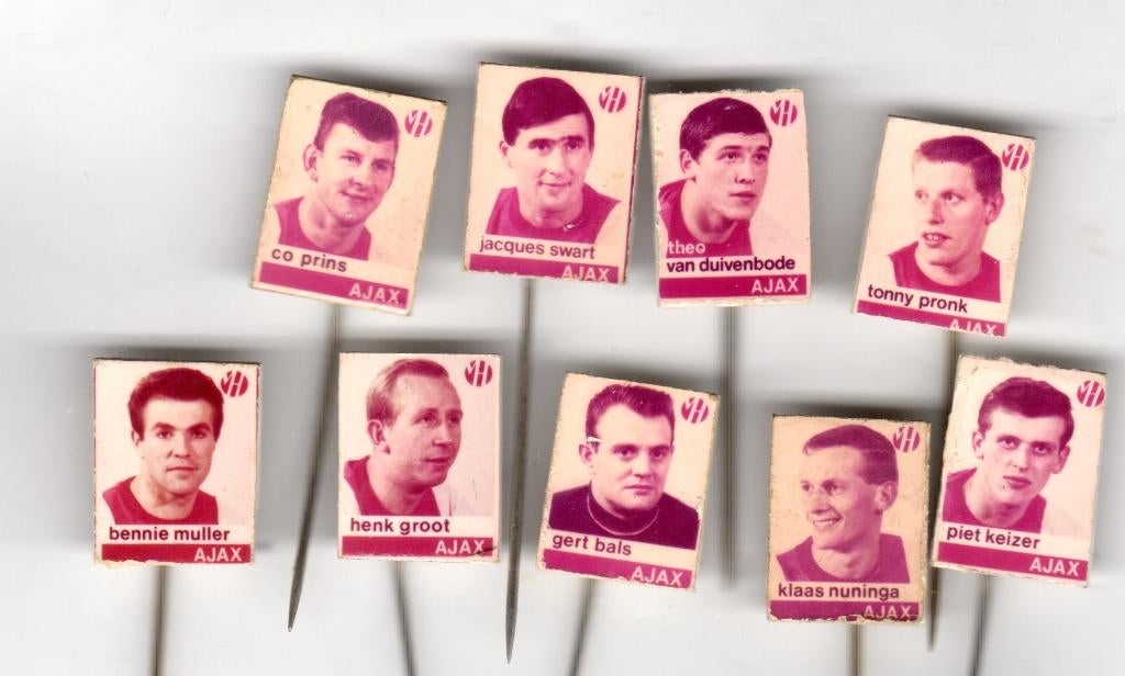 6 speldjes VAN HOUTEN AJAX SWART PRINS PRONK VAN DUIVENBODE, Verzamelen, Speldjes, Pins en Buttons, Ophalen of Verzenden, Gebruikt