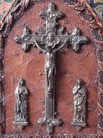 Moi antieke hanger uit Frankrijk met kruisbeeld 38,5 cm., Ophalen of Verzenden