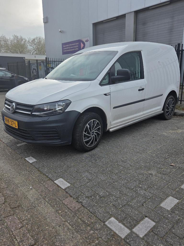 Volkswagen Caddy 1.6 D 75KW 2015 Wit Bestelbus Schade auto, Euro 5, Zwart, 4 cilinders, Volkswagen
