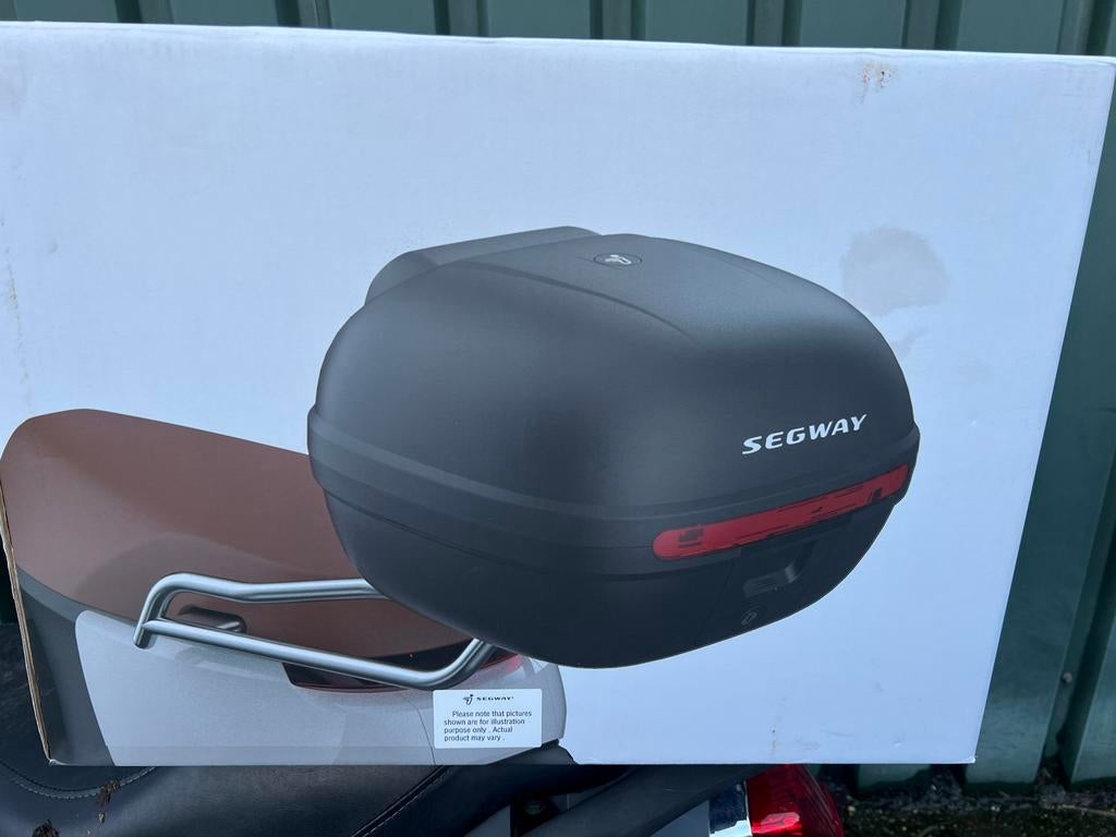 Segway koffer kymco sym vespa nieuw in doos, Motoren, Ophalen, Zo goed als nieuw