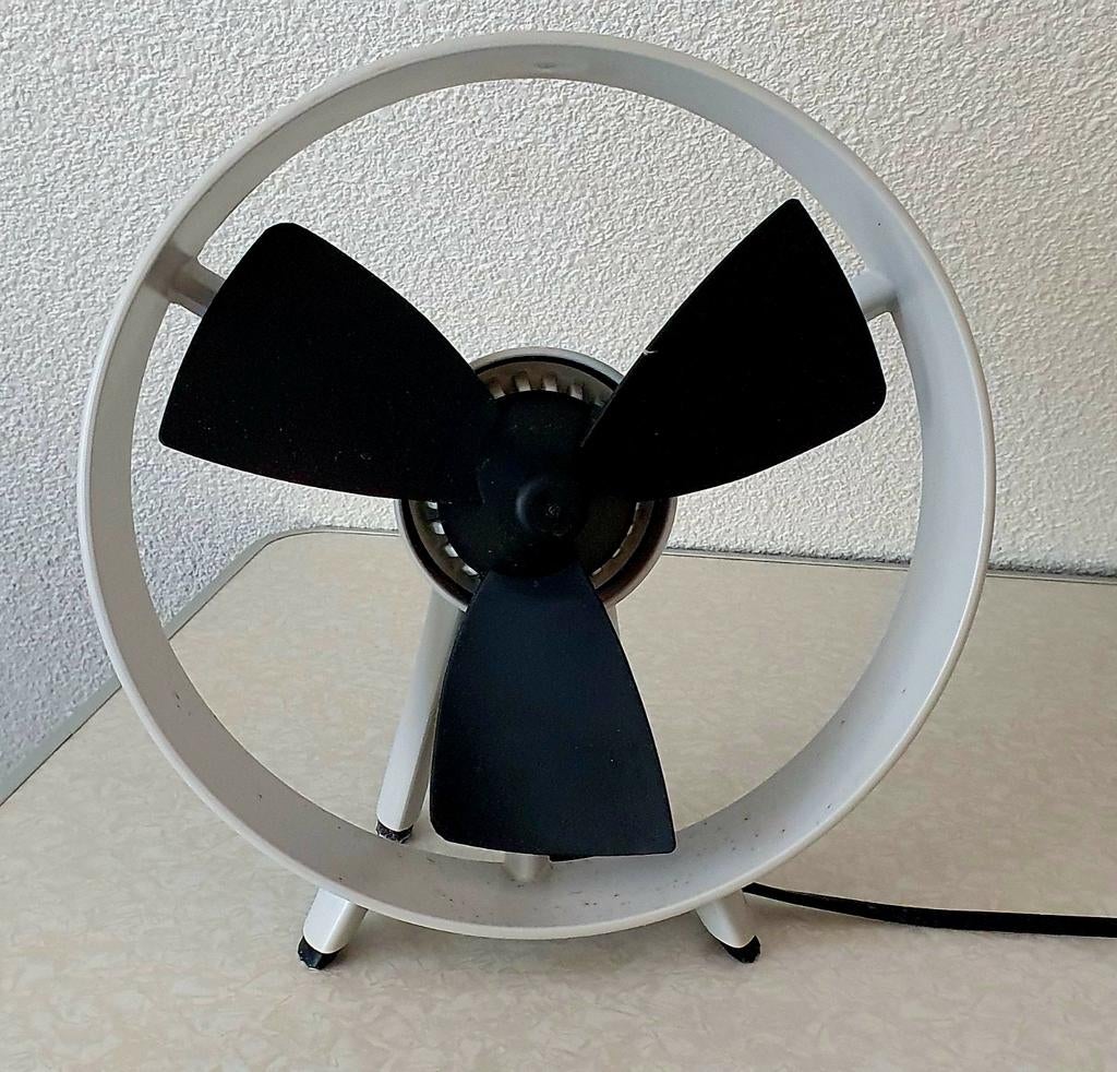 Safe-blade fan / Ventilator, Ophalen, Zo goed als nieuw, Campingmeubel-accessoire