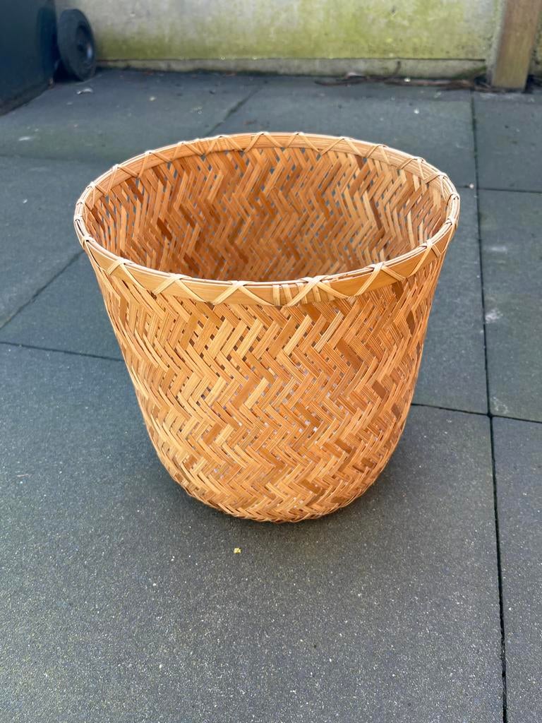 Ikea rieten bloempot voor planten met diameter 24cm, Ophalen, Overige materialen, Gebruikt, Minder dan 30 cm