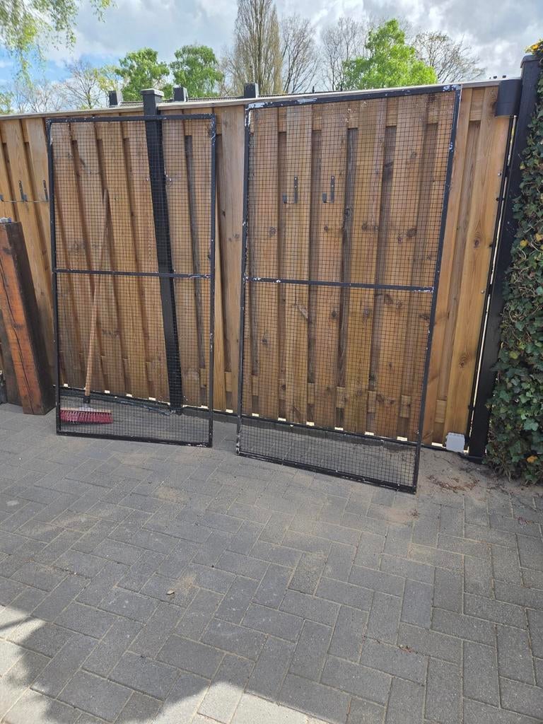 Voliere panelen gaas paneel, Dieren en Toebehoren, Vogels | Hokken en Kooien, Ophalen of Verzenden, Gebruikt, Aluminium, Volière