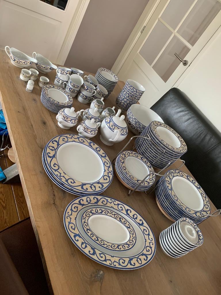 Art & Design porcelain Versailles servies, Ophalen, Gebruikt, Overige stijlen, Porselein