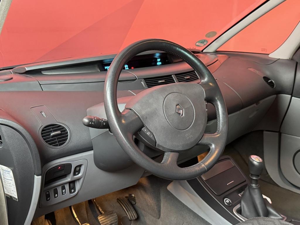 Renault Espace 2.0T Dynamique | Clima | Trekhaak | Cruise, Auto's, Renault, 1998 cc, Stof, Gebruikt, Zwart