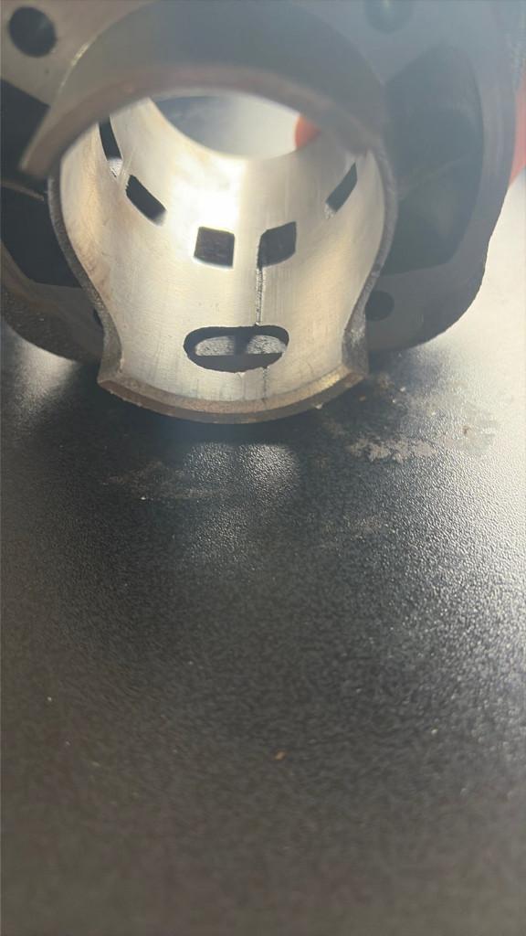 GEZOCHT 70CC Warmloper/Vastloper Peugeot Verticaal Cilinder, Ophalen of Verzenden, Cilinder, Peugeot