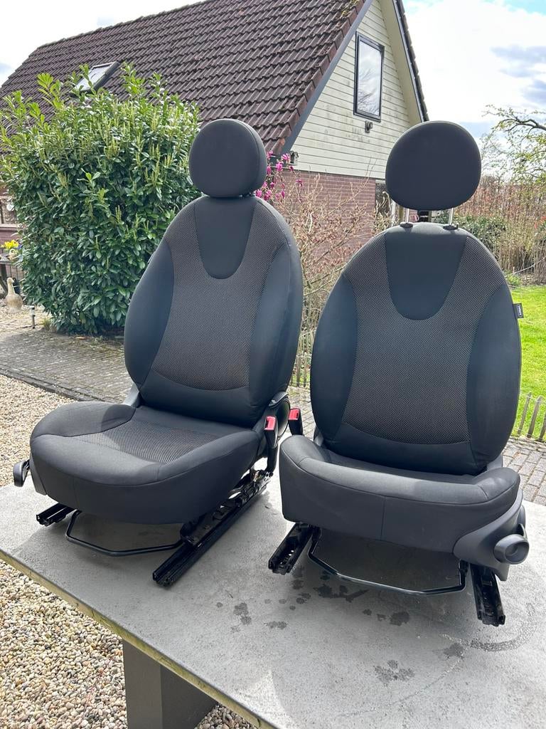 Voorstoelen Mini Clubman R55 met BMW stoelverwarming+airbag, Auto-onderdelen, Interieur en Bekleding, Ophalen, Mini