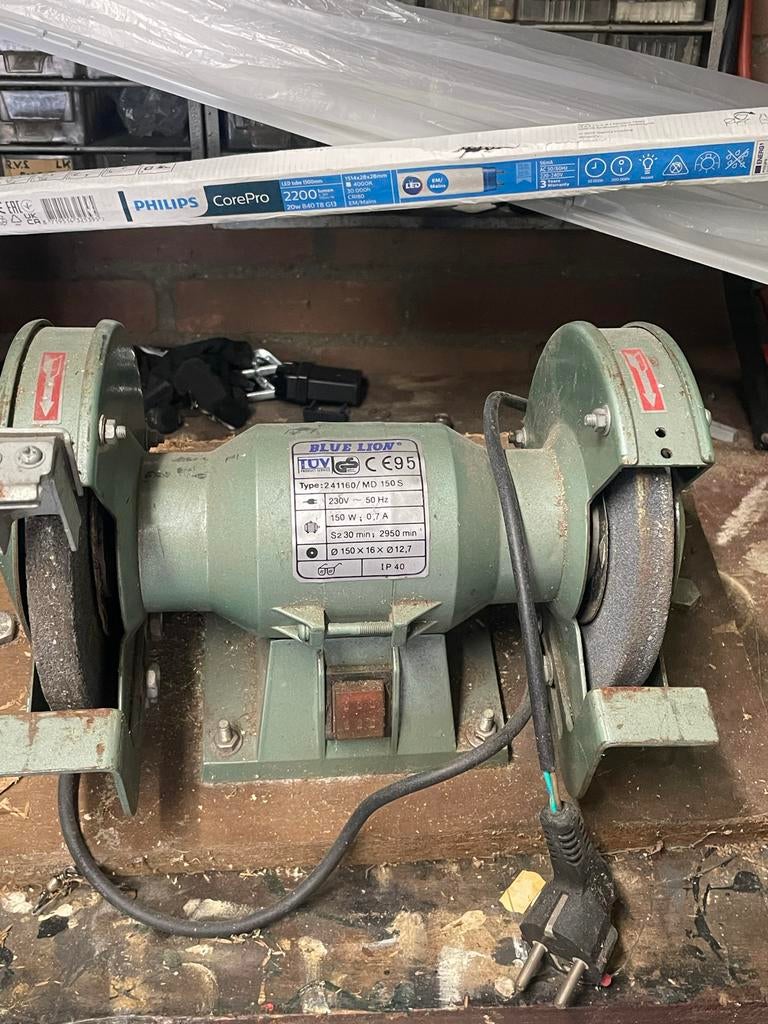 Blue Lion MD 150 S werkbankslijpmachine, Ophalen, Gebruikt, Minder dan 700 watt, Werkbankslijpmachine