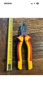 Te koop  een splinternieuwe Wiha VDE Combinatietang 200mm, Ophalen of Verzenden, Zo goed als nieuw