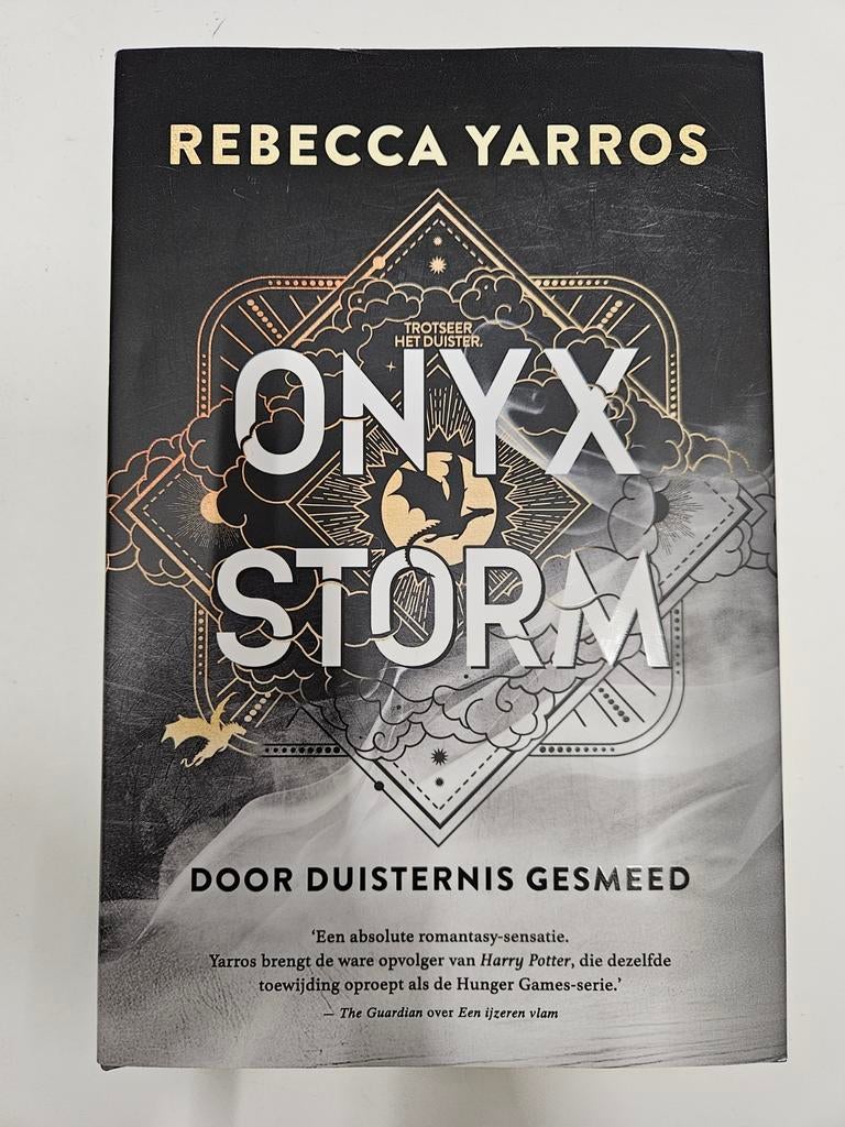 Rebecca Yarros - Onyx Storm, Boeken, Fantasy, Ophalen of Verzenden, Zo goed als nieuw, Rebecca Yarros
