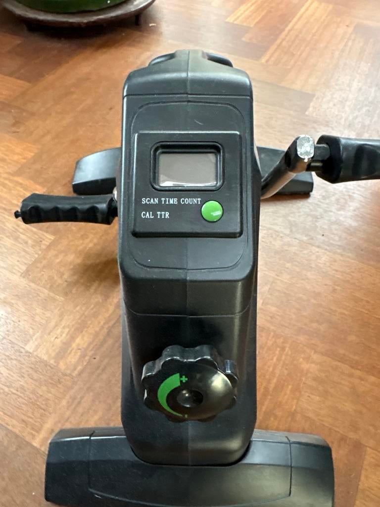 Nieuwe Tunturi Cardio Fit M30 Stoelfiets, Ophalen, Kunststof, Stoelfiets, Armen