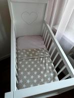 Wit Bopita ledikant met hartjes, Ophalen, Zo goed als nieuw, Jongetje of Meisje
