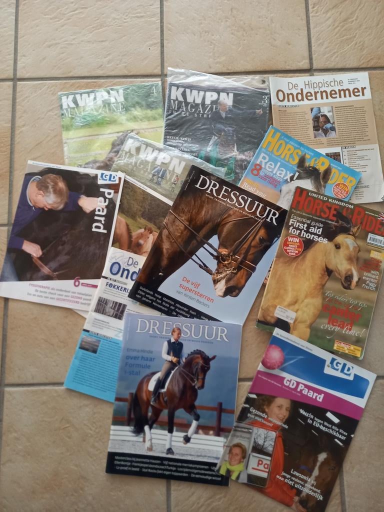 30 paarden tijdschriften, Ophalen of Verzenden, Gelezen