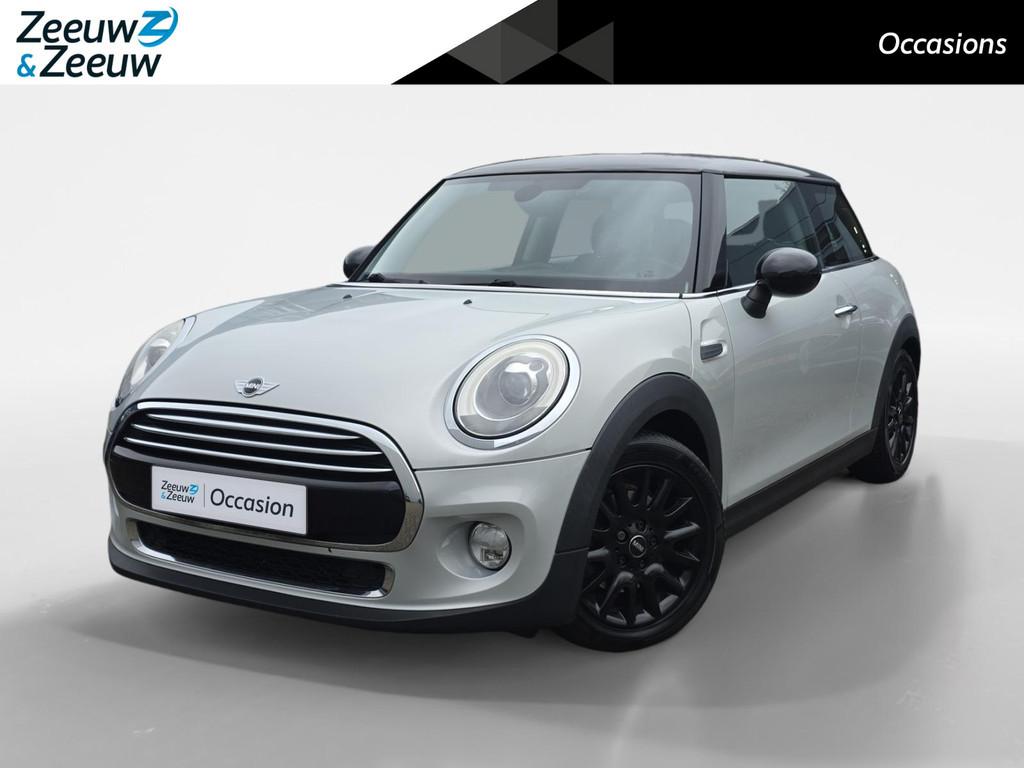 Mini Mini 1.5 Cooper First Born Edition | Airco | Navigatie, Auto's, Voorwielaandrijving, 12 maanden, 136 pk, Gebruikt