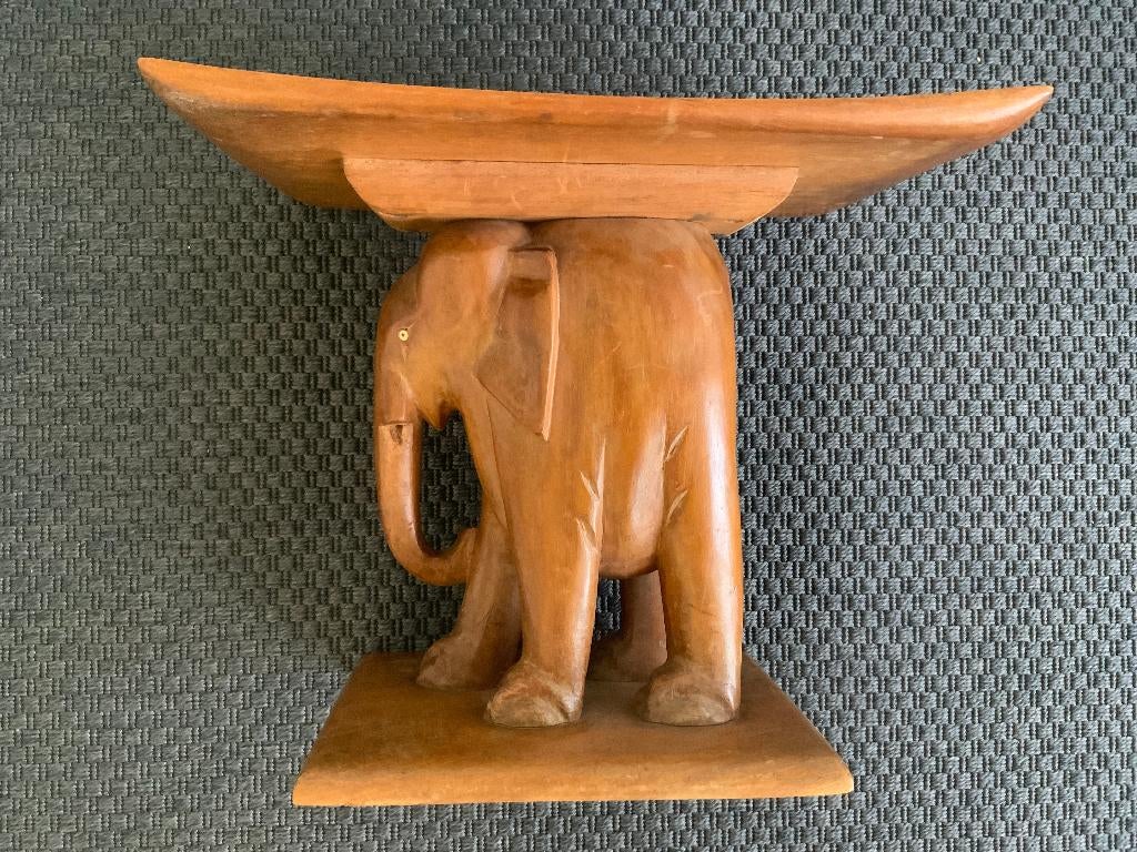Houten Bijzettafel / Kruk Olifant Handgemaakt Olifanten, Ophalen of Verzenden, Zoogdier, 20 - 50 cm, Beeld