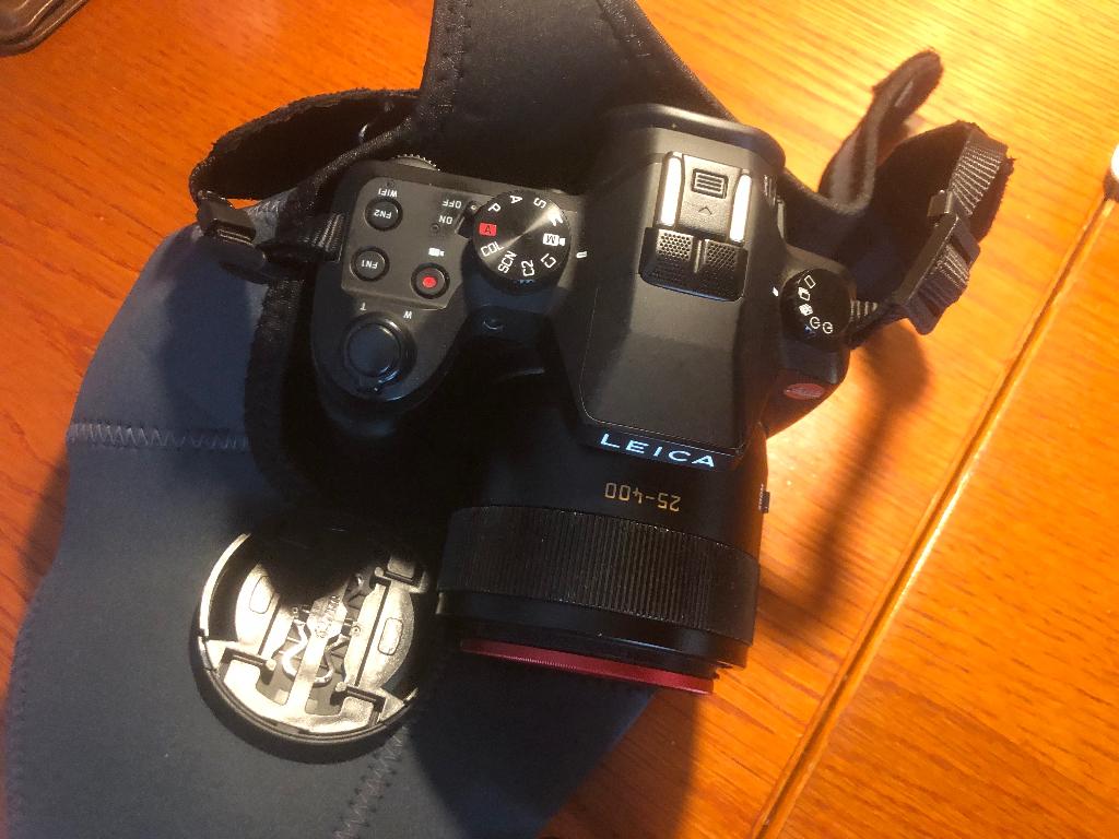 Leica v lux typ 114. In goede staat compleet met 2x accu, 20 Megapixel, Gebruikt, Compact, Ophalen of Verzenden