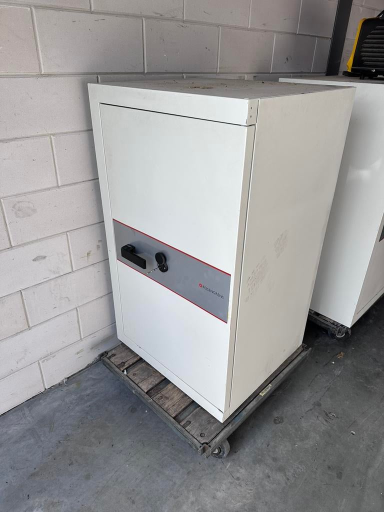 Rosengrens brandkast, 100 tot 150 cm, Zo goed als nieuw, Metaal, Met slot