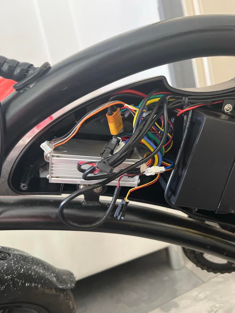 Dyu d3f, Fietsen en Brommers, Elektrische fietsen, Ophalen, Zo goed als nieuw, Overige merken