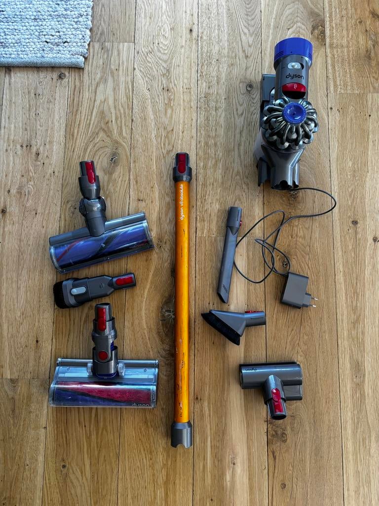 Dyson V8 absolute draadloze stofzuiger, Witgoed en Apparatuur, Stofzuigers, Ophalen of Verzenden, Zo goed als nieuw