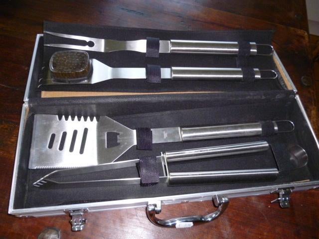 Barbecue set in aluminiym koffer + tafelbarbecue, Ophalen of Verzenden, Nieuw