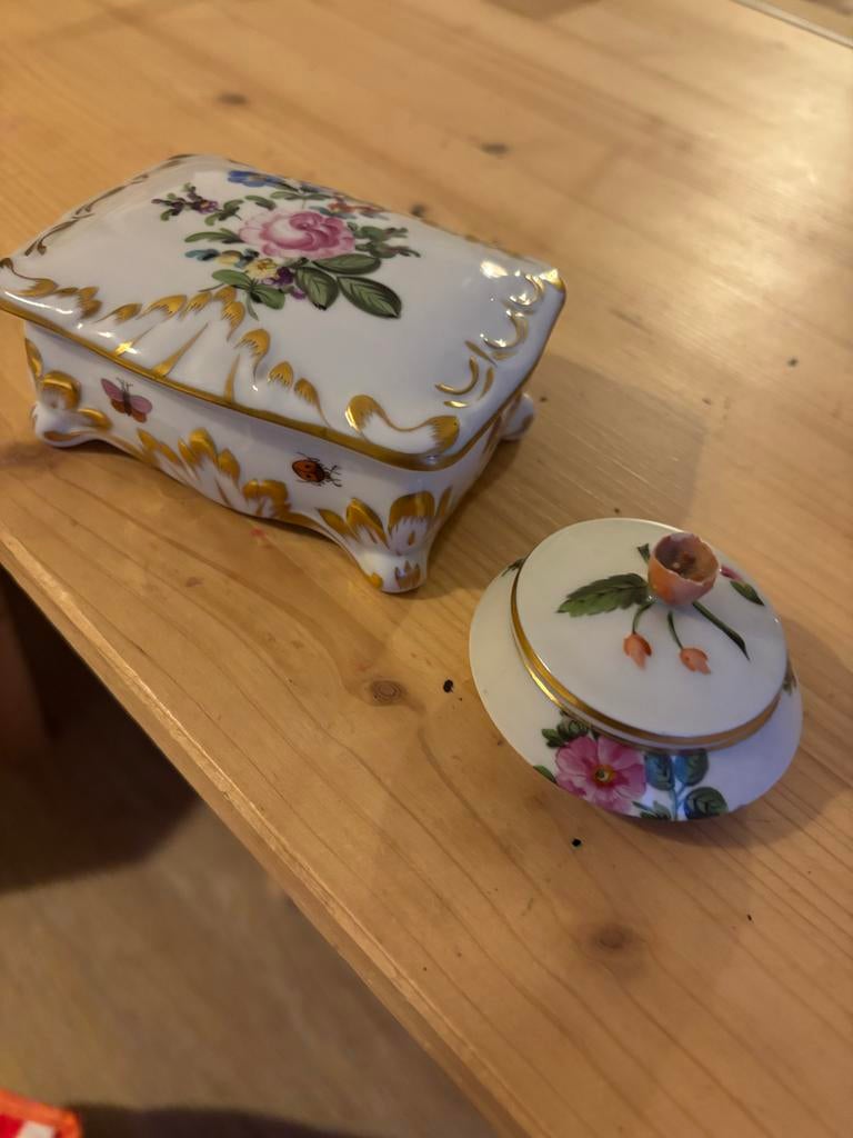Herend Hongaarse porseleinen sieraden- en pillendoos, Antiek en Kunst, Antiek | Porselein, Ophalen