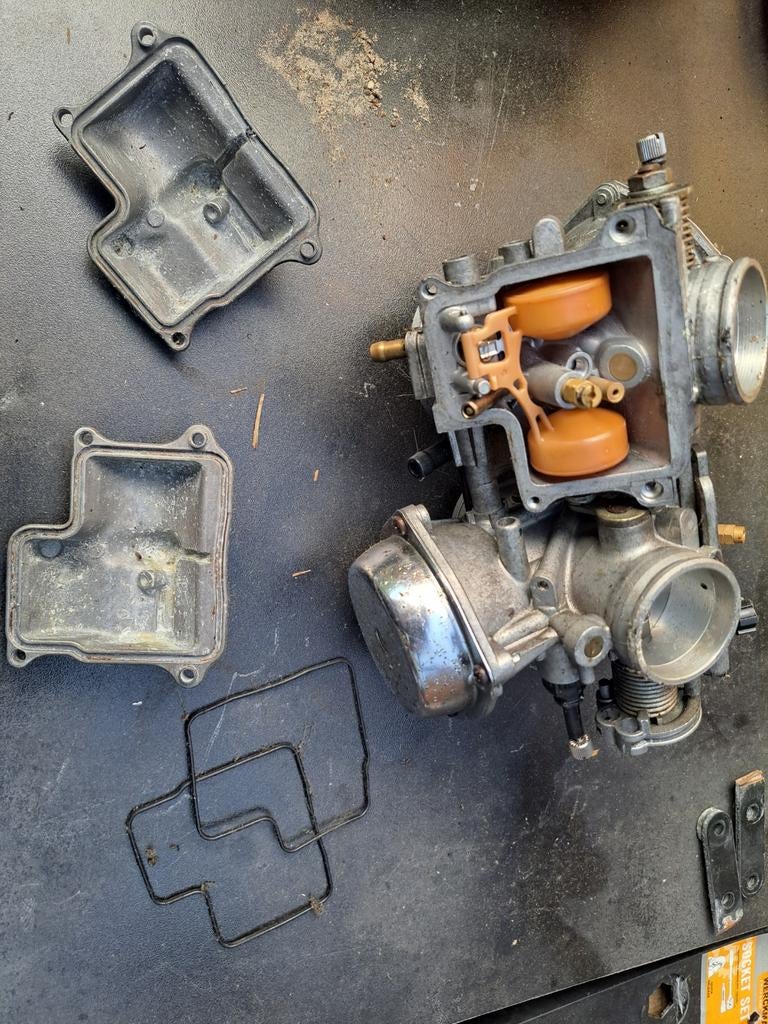 Honda VT700 Carburateur voor onderdelen, Ophalen of Verzenden, Gebruikt